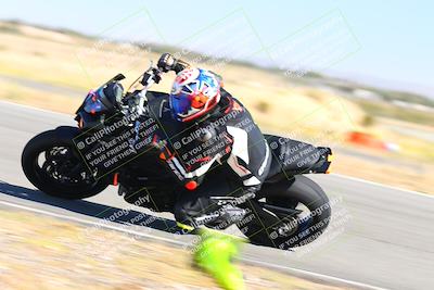 media/Oct-15-2023-TrackXperience (Sun) [[85198ff50b]]/Group 2/session 4 turn 3/